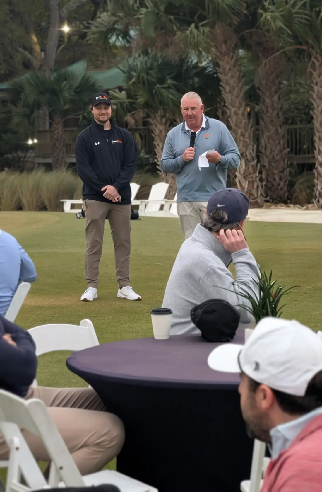 An outdoor session at the Pollies